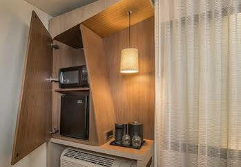 Courtyard Medical Center Drive Hotel Largo